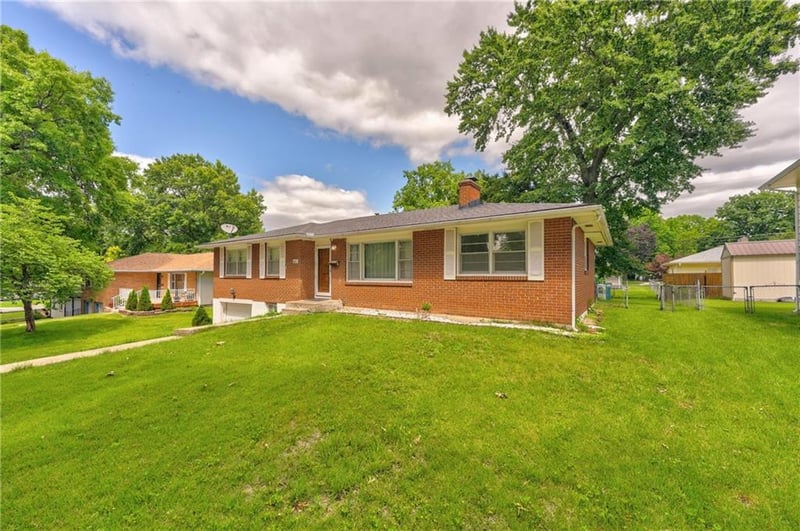 1601 N 81st Ter, Kansas City, KS 66112