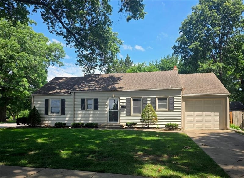5414 72nd Ter, Prairie Village, KS 66208