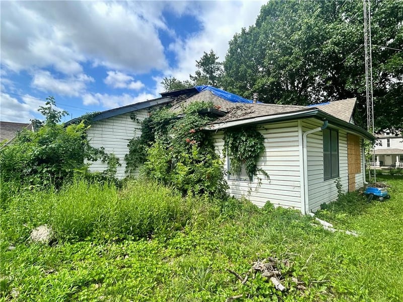 617 Houston St, Adrian, MO 64720