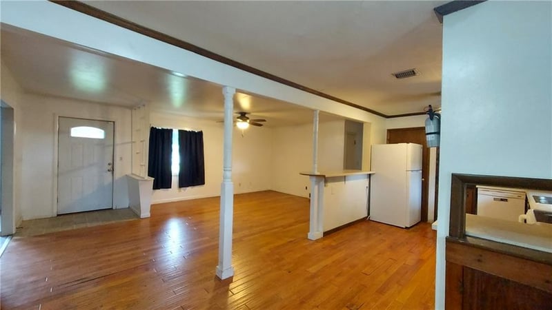 1916 Stilwell St, Pittsburg, KS 66762