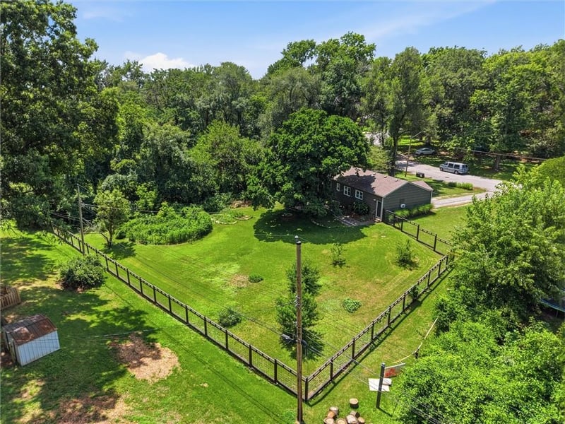 11605 Belmont Ave, Kansas City, MO 64134