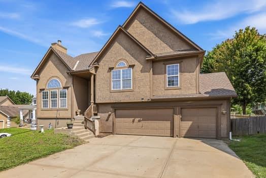 2346 Piatt Ln, Olathe, KS 66061