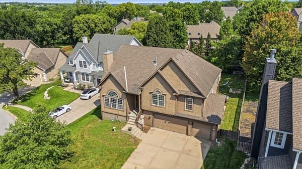2346 Piatt Ln, Olathe, KS 66061