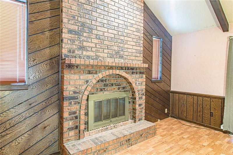 1500 Aztec Ave, Independence, MO 64056