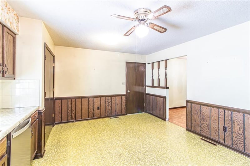 1500 Aztec Ave, Independence, MO 64056