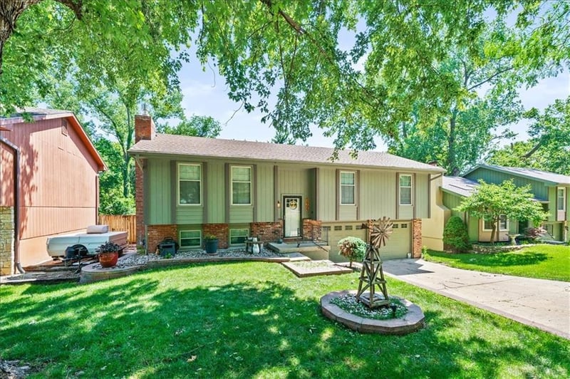 3905 Colorado Ave, Kansas City, MO 64117