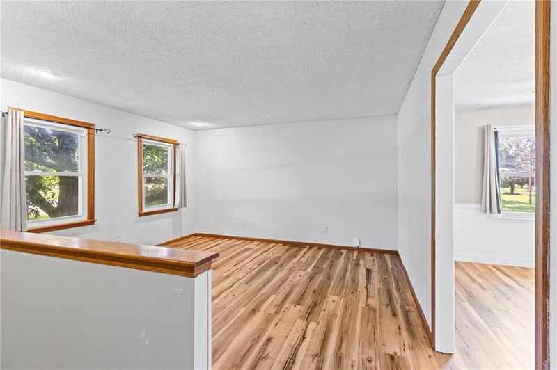 716 Shea St, Burlington, KS 66839