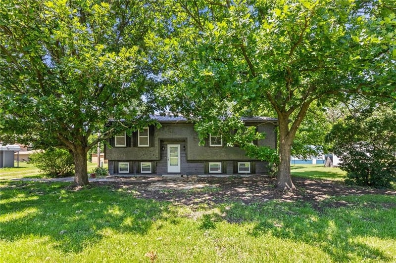 716 Shea St, Burlington, KS 66839