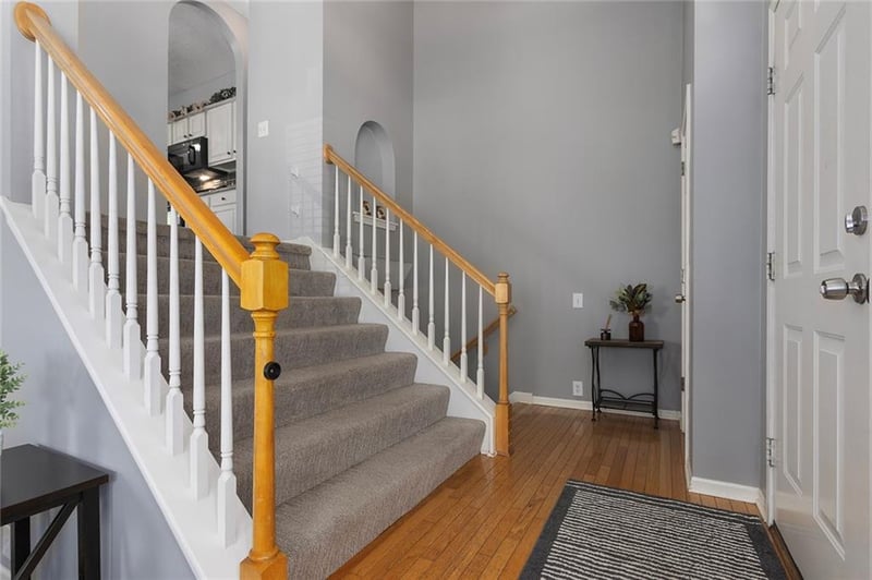 2137 7th St, Lee's Summit, MO 64063