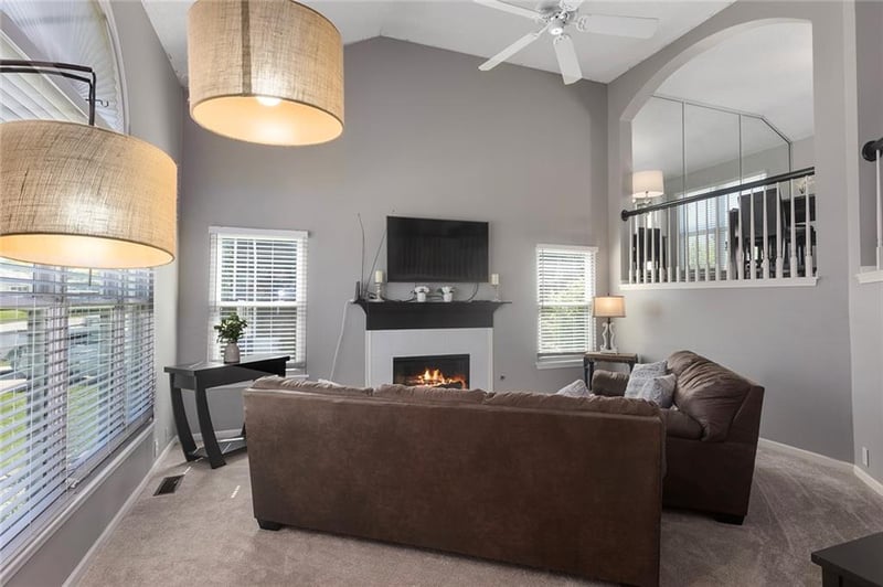 2137 7th St, Lee's Summit, MO 64063