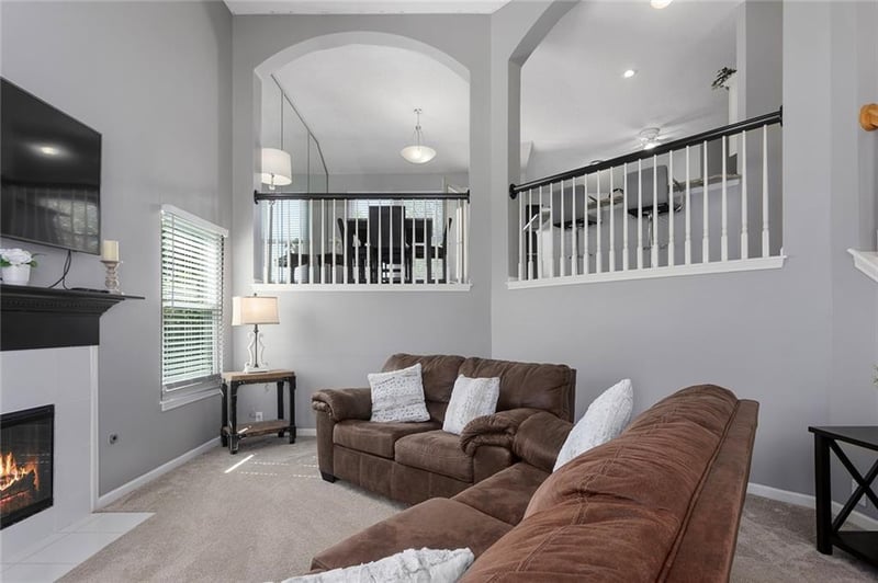 2137 7th St, Lee's Summit, MO 64063