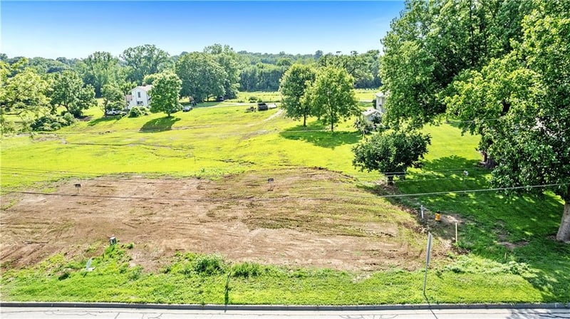 4710 Knox Ave, Merriam, KS 66203