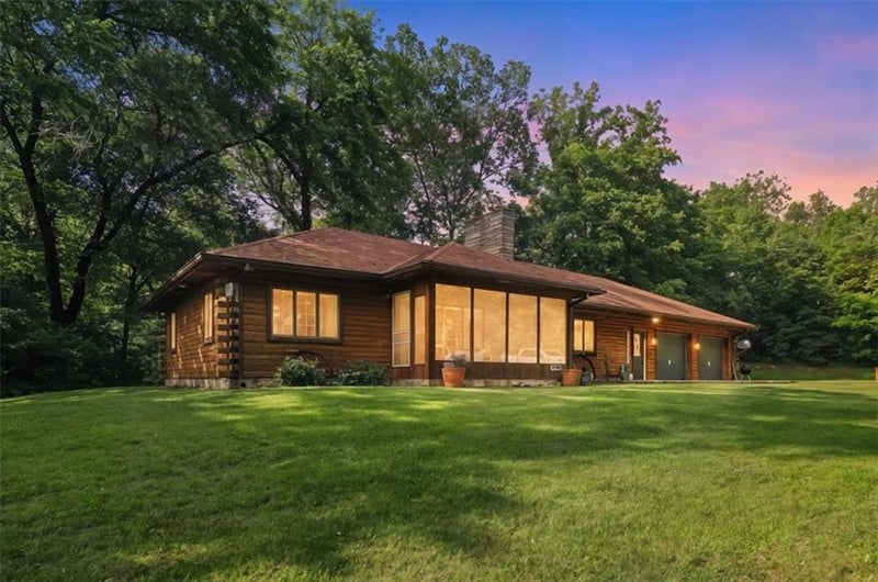 18375 Old Highway Rd, Rushville, MO 64484