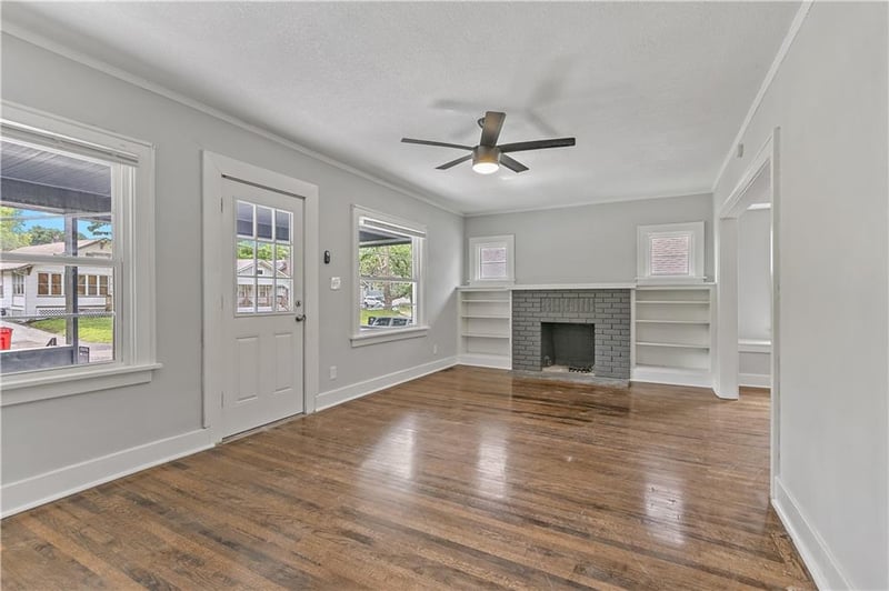 1310 Maywood Ave, Independence, MO 64052