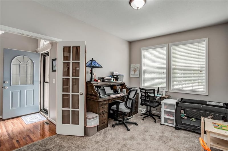 406 Briar Ln, Kearney, MO 64060