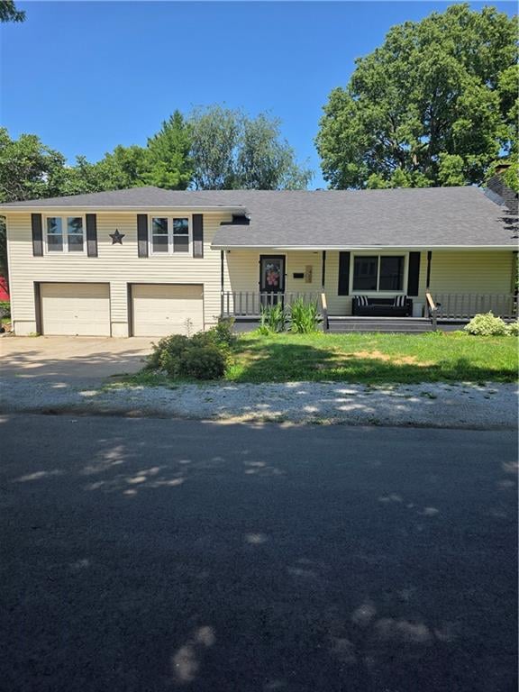 405 16th St, Blue Springs, MO 64015