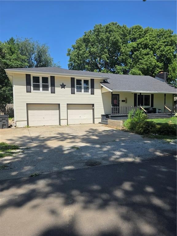 405 16th St, Blue Springs, MO 64015