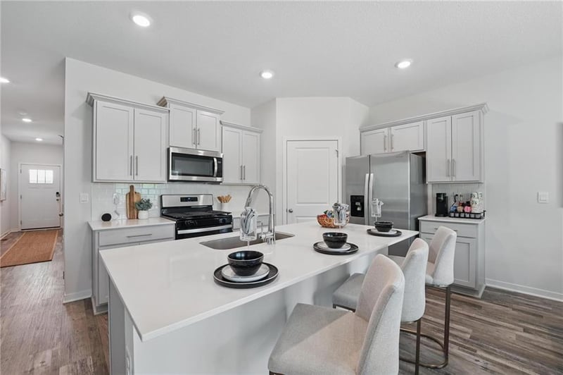 21533 Carrara Cir, Peculiar, MO 64078