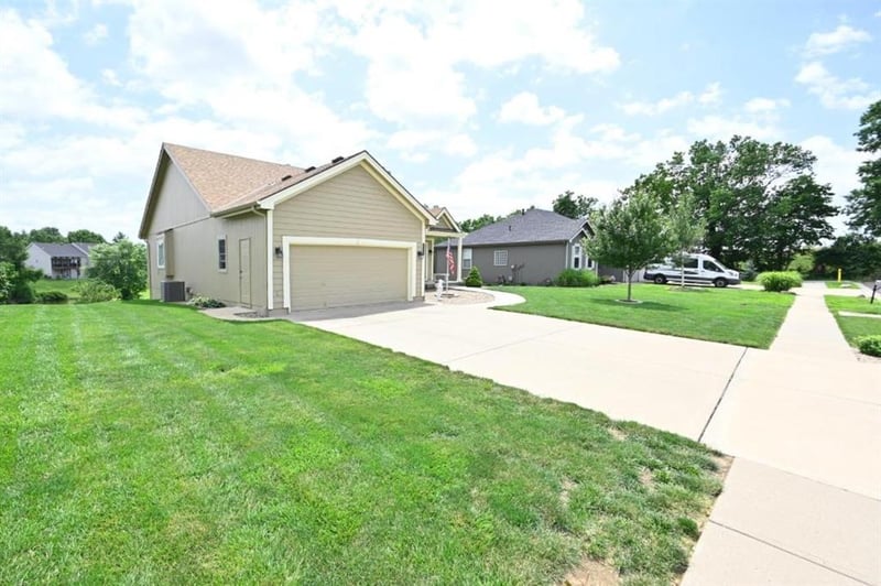 3000 Maple Farm Rd, Platte City, MO 64079