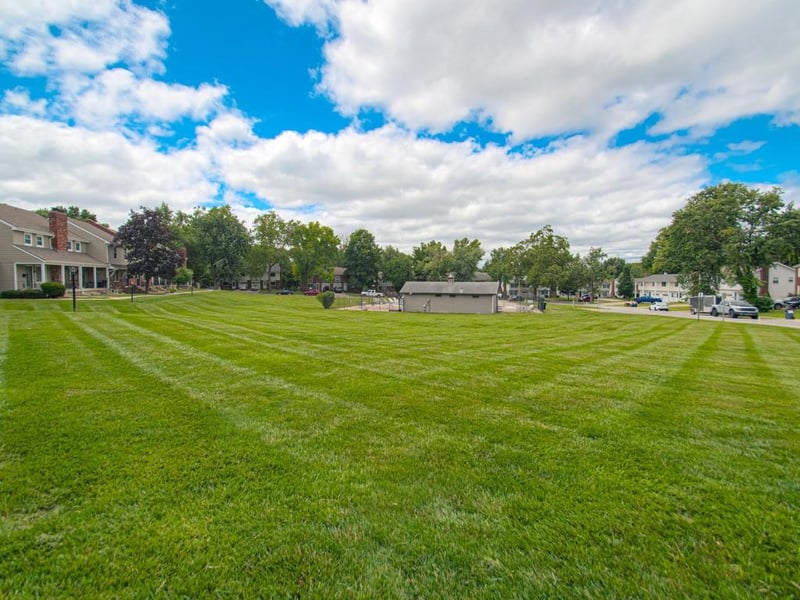 6745 N Askew Ave, Gladstone, MO 64119