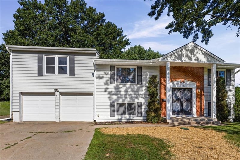 5388 Palmer Ave, Kansas City, MO 64119