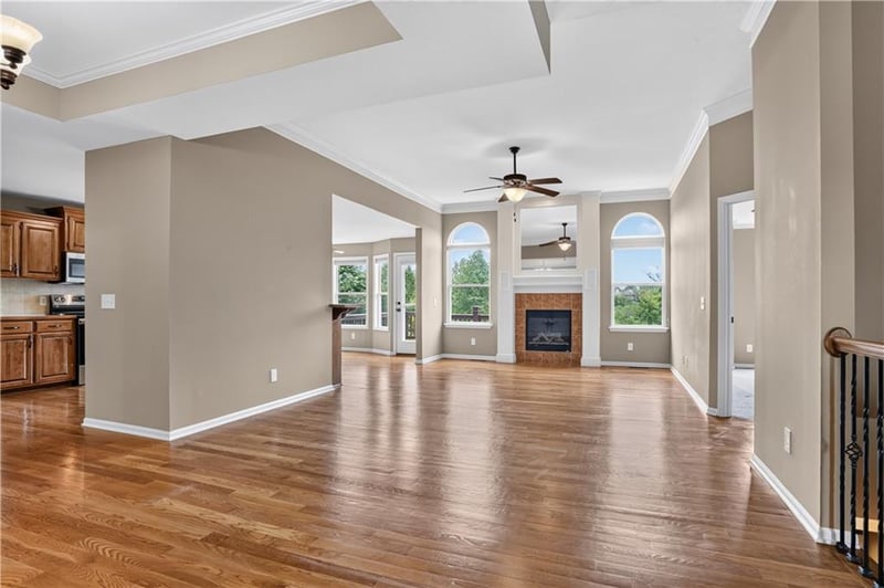 10141 Lane Dr, Kansas City, MO 64157