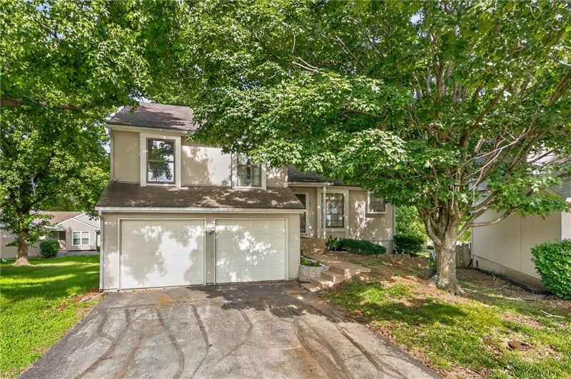 12357 107th Ter, Overland Park, KS 66210