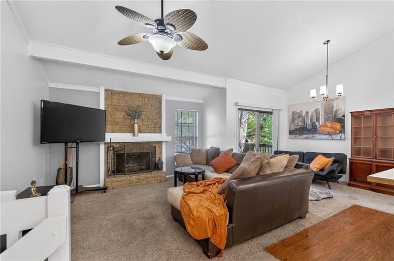 12357 107th Ter, Overland Park, KS 66210