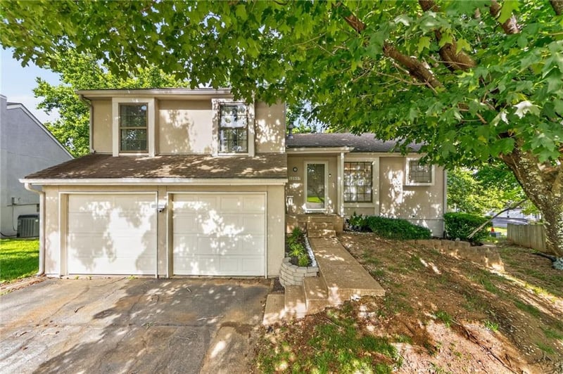 12357 107th Ter, Overland Park, KS 66210