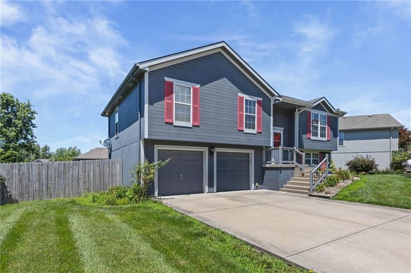 1106 S Scott Ave, Belton, MO 64012