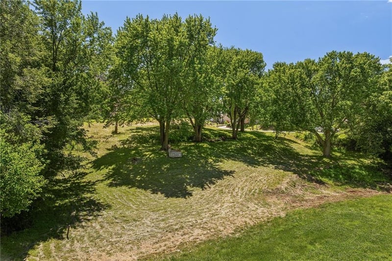 325 A St, St Joseph, MO 64501