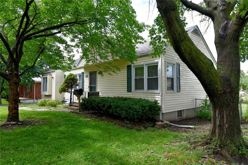 9604 32nd St, Independence, MO 64052