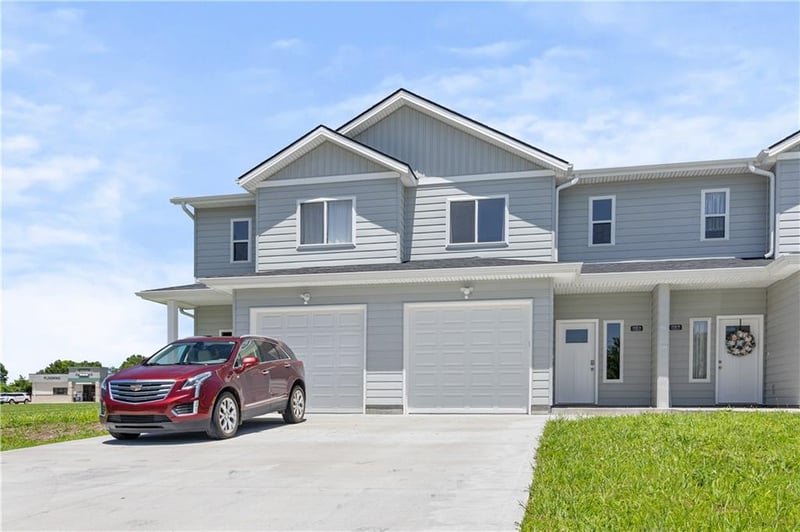 1512 32nd St, Sedalia, MO 65301