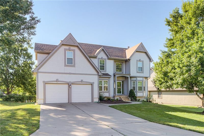 12425 Beverly St, Overland Park, KS 66209