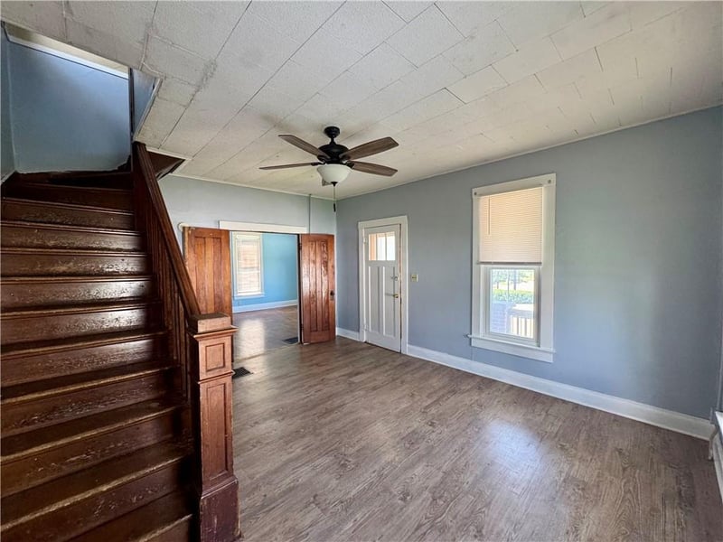 222 4th St, Maryville, MO 64468