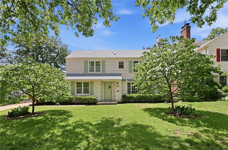 607 E 65th St, Kansas City, MO 64131