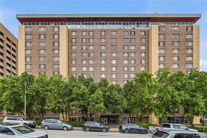600 8th St #2K, Kansas City, MO 64106