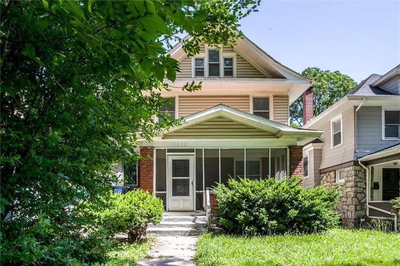 3222 28th St, Kansas City, MO 64128