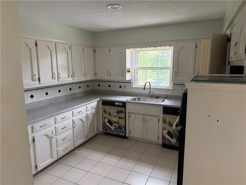 15111 44th St, Independence, MO 64055