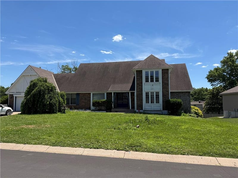 15111 44th St, Independence, MO 64055