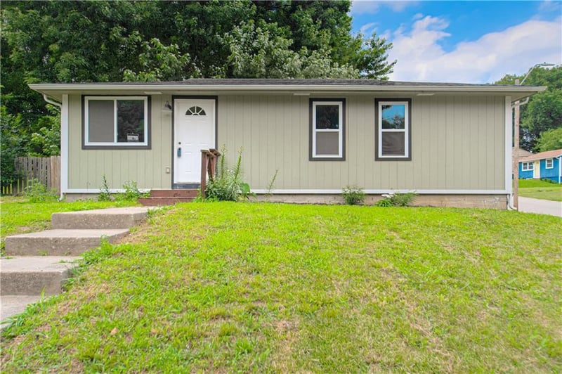 4512 N Tracy Ave, Kansas City, MO 64116