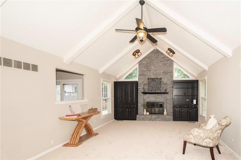 13293 112th Ter, Overland Park, KS 66210