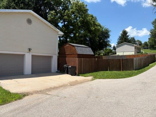 921 Buddy St, St Joseph, MO 64504