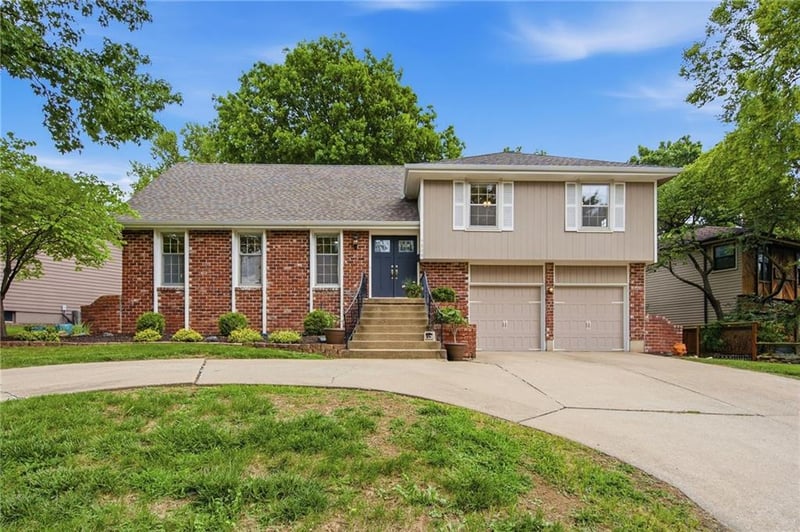 9309 Horton St, Overland Park, KS 66207