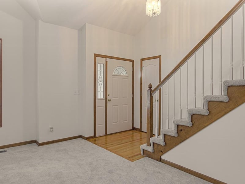 920 102nd St, Kansas City, MO 64155