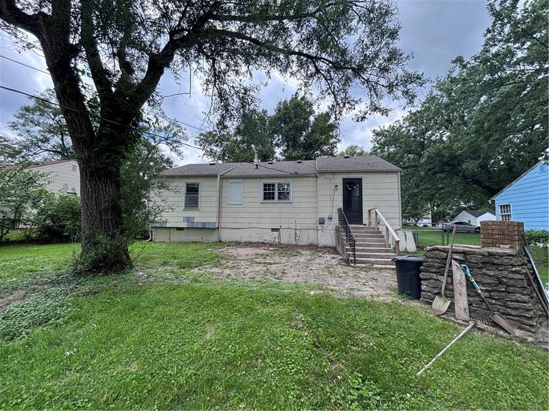 5525 Hunter St, Raytown, MO 64133