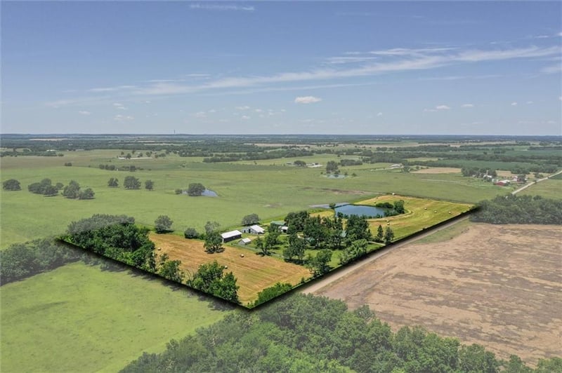 2598 County Road 9001 N/A, Amoret, MO 64722