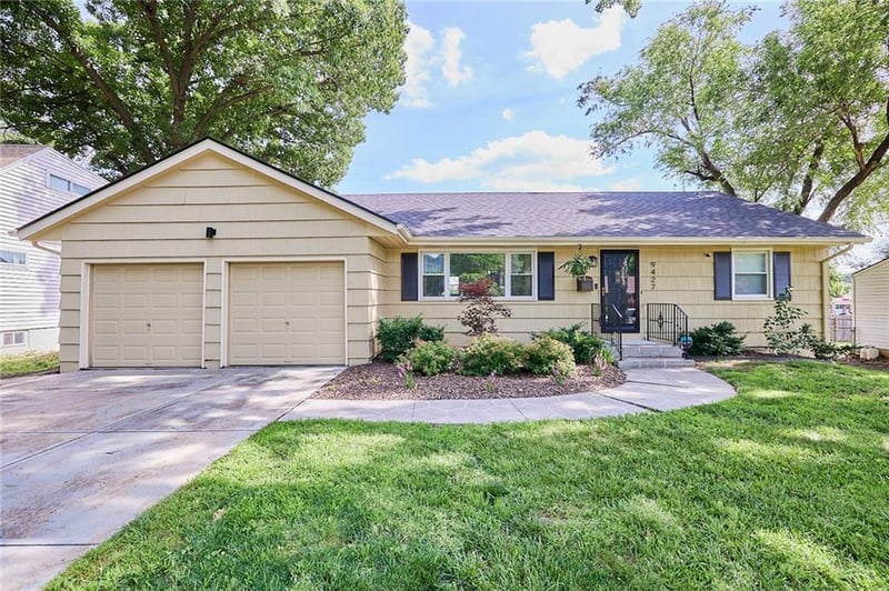 9427 Mackey St, Overland Park, KS 66212