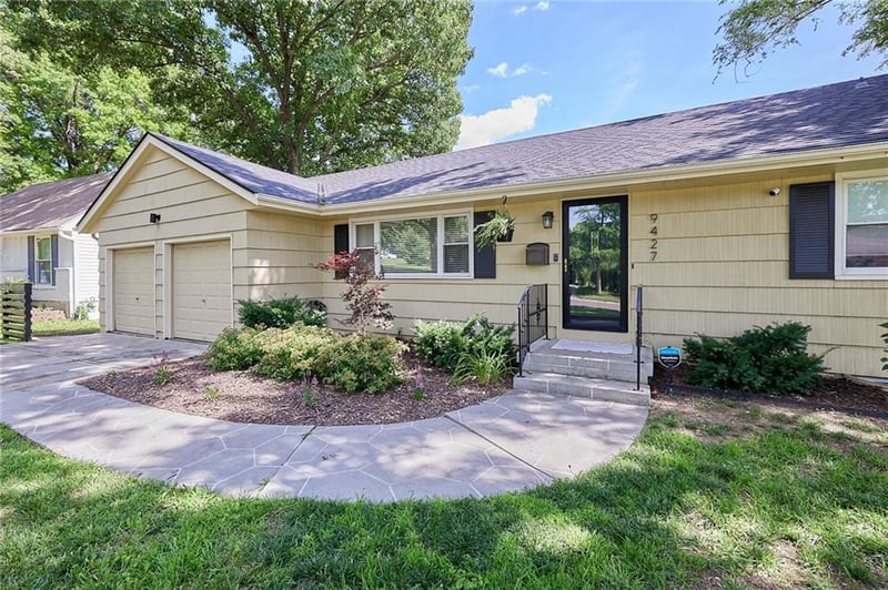 9427 Mackey St, Overland Park, KS 66212