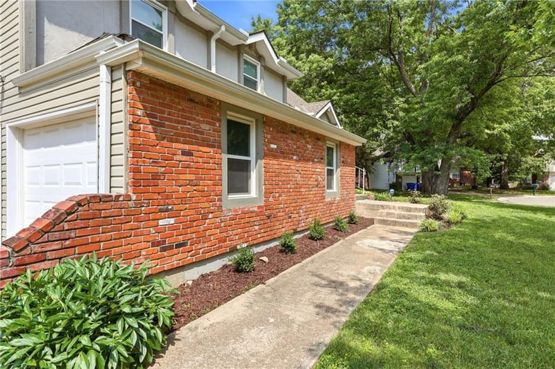 1845 152nd Ct, Olathe, KS 66062